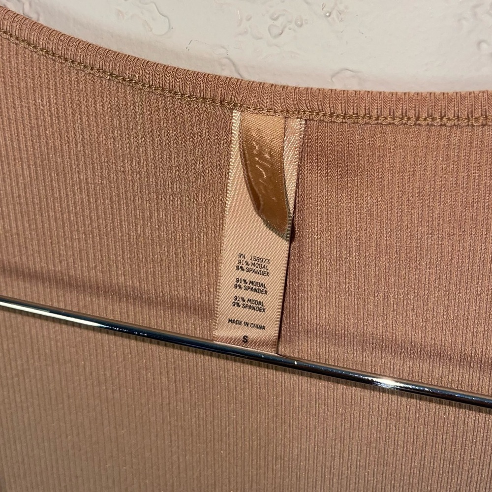 SKIMS | Soft Lounge Maxi Dress Camel Size: Small - Picture 3 of 3
